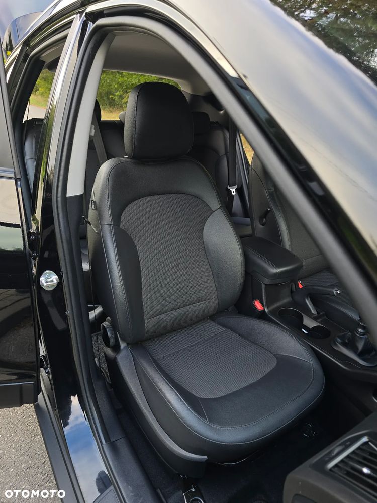 Hyundai ix35 2.0 GDI Premium 2WD - 21