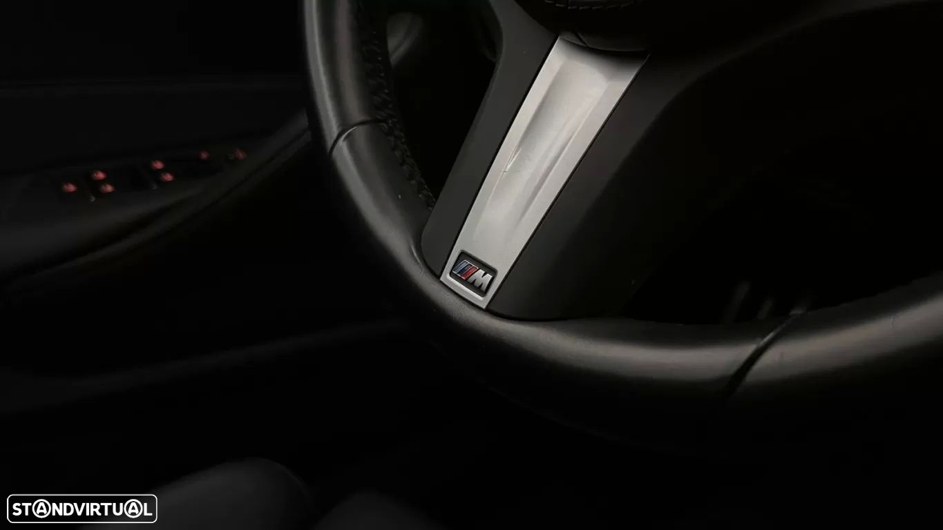 BMW 530 e Pack Desportivo M - 19