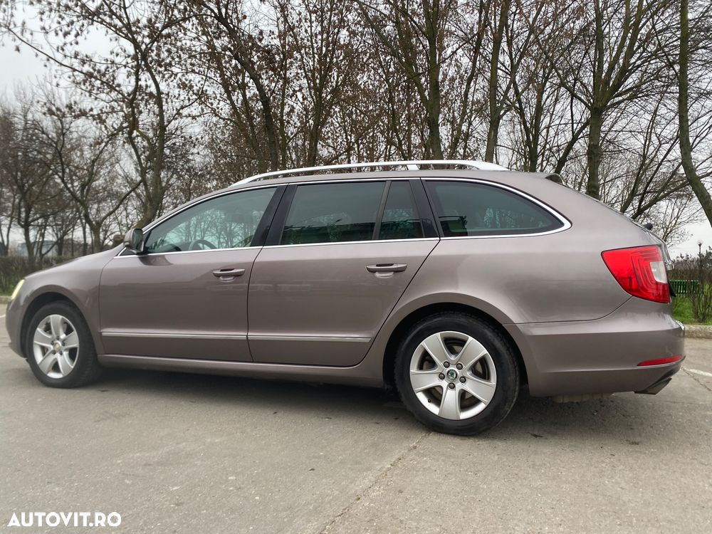 Skoda Superb 2.0 TDI DSG Elegance - 3