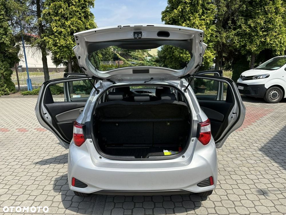 Toyota Yaris - 30