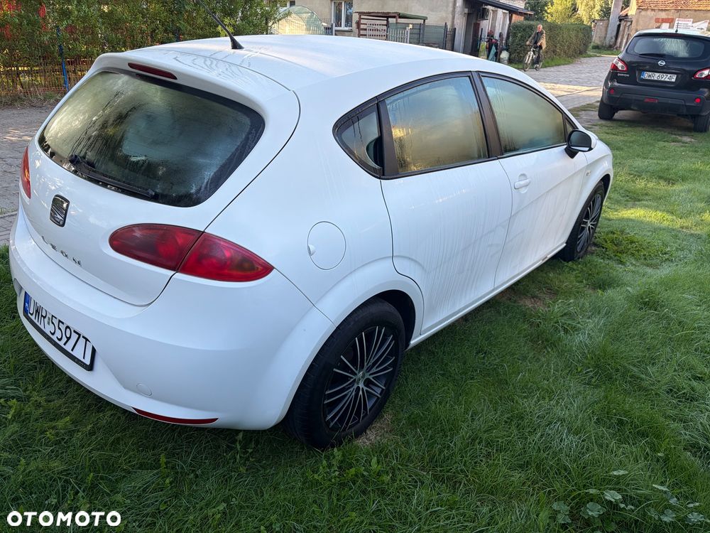 Seat Leon 2008 photo 4