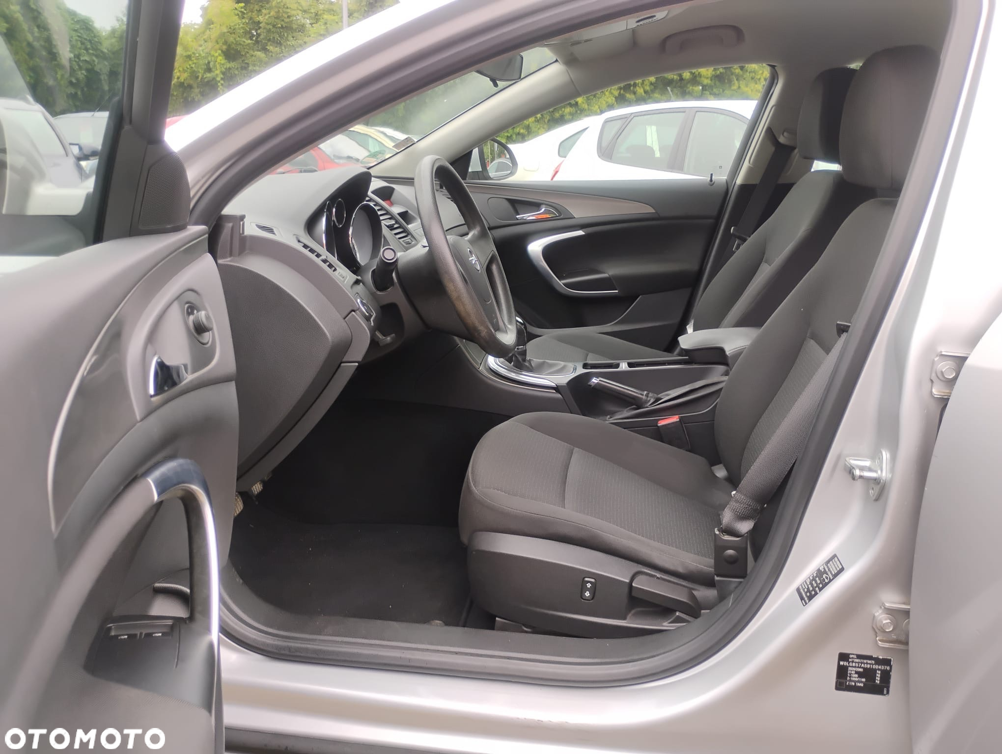 Opel Insignia 1.6 Design Edition - 26