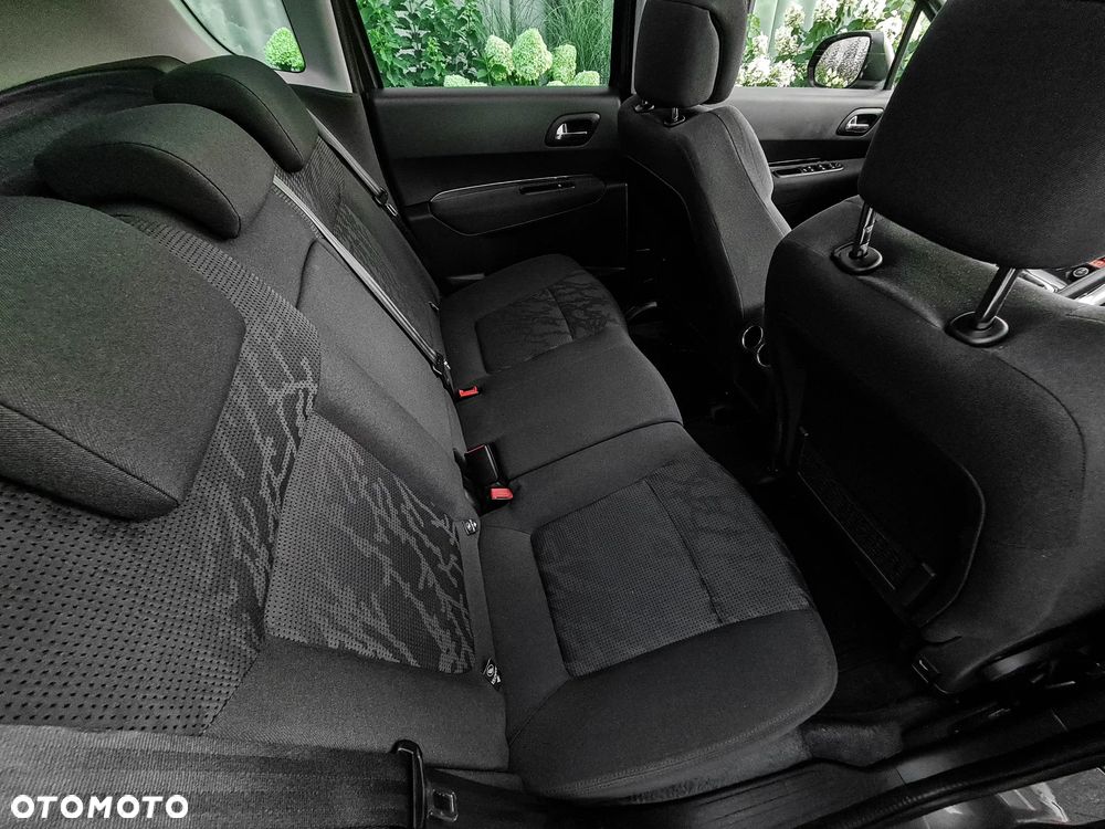 Peugeot 3008 1.6 HDi Style - 18