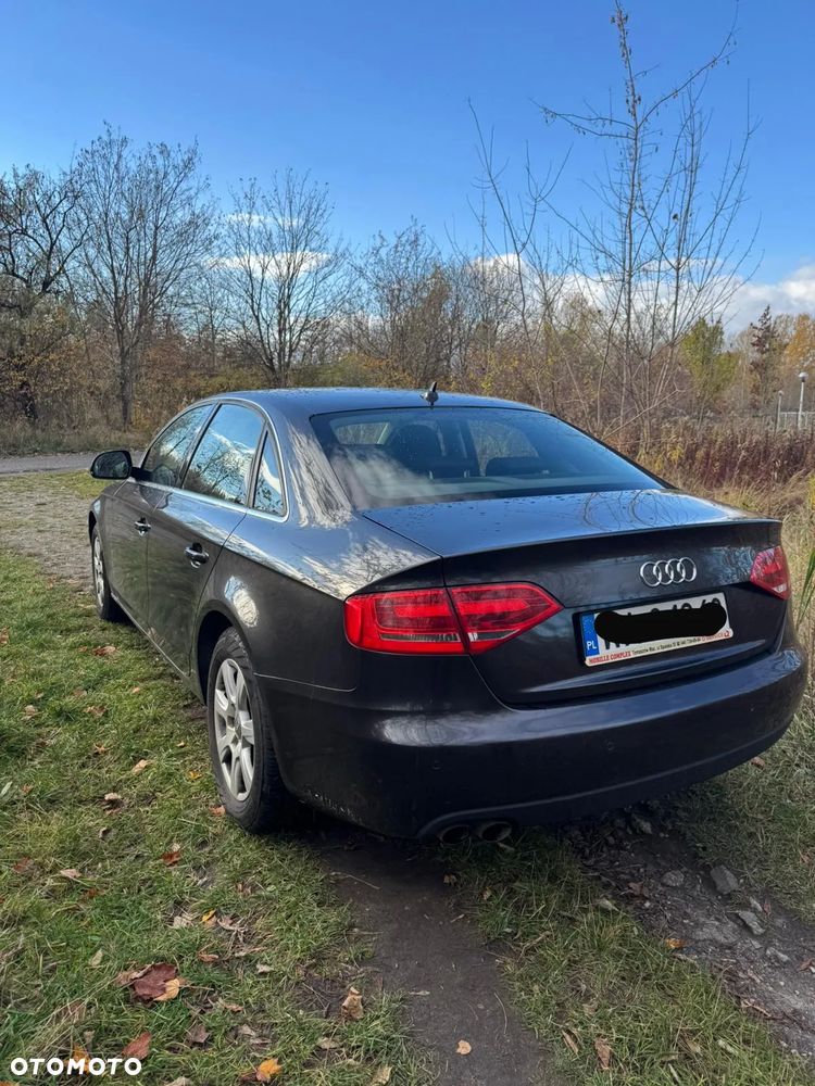 Audi A4 Limousine - 3