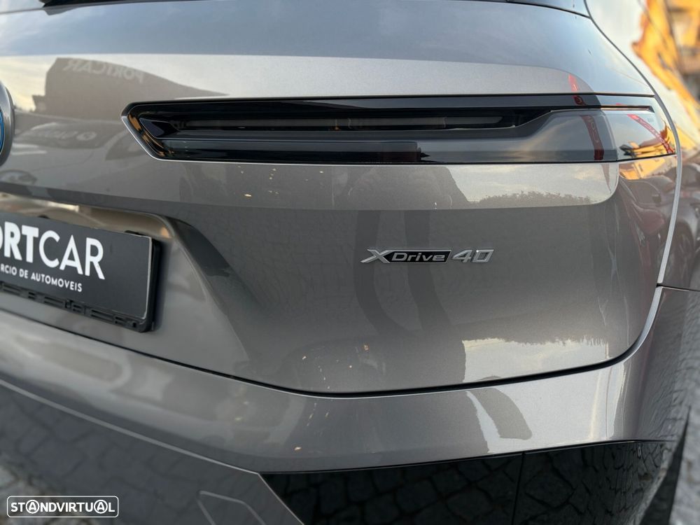 BMW iX xDrive 40 Pack Desportivo - 29