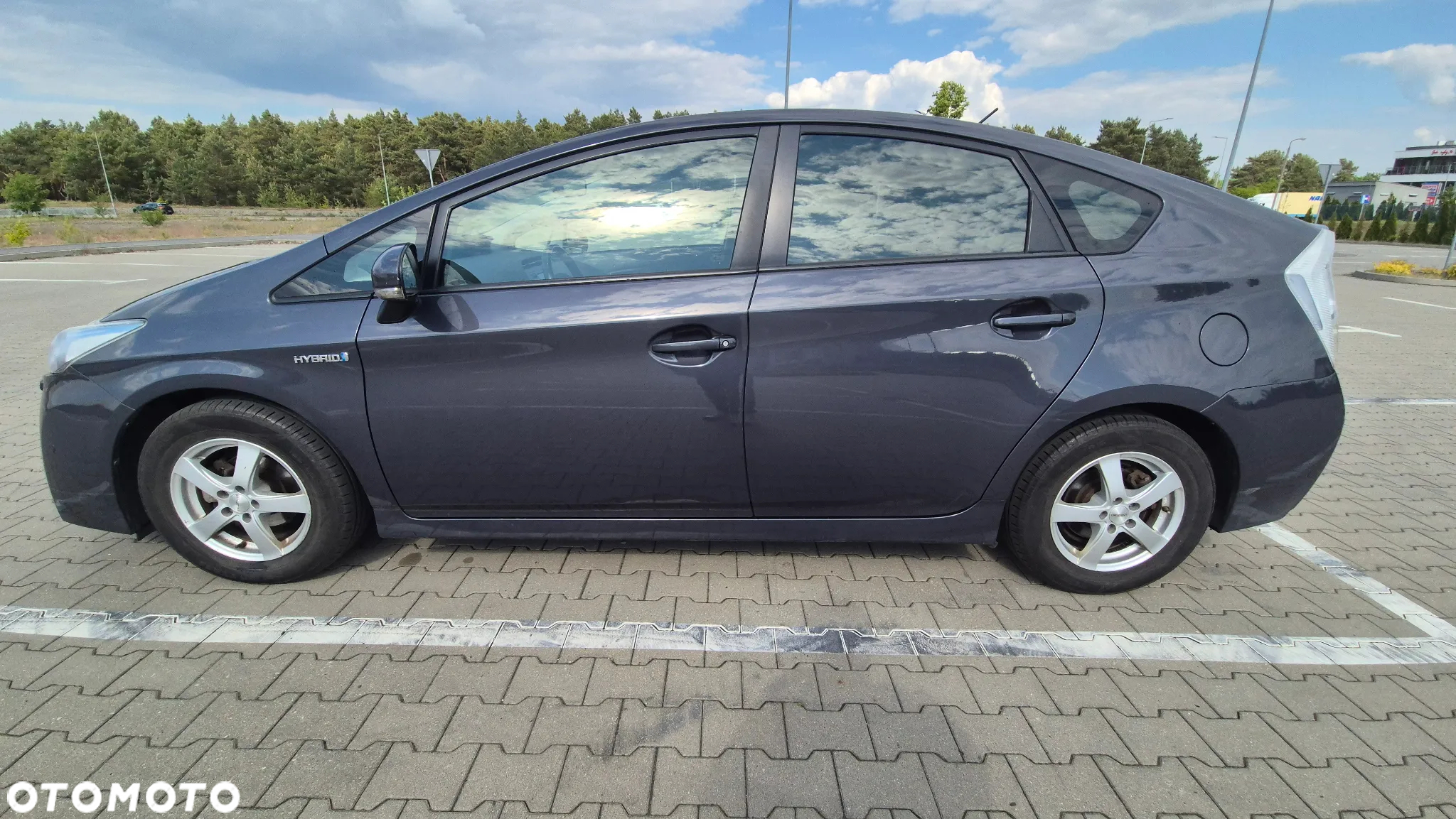 Toyota Prius (Hybrid) Executive - 7