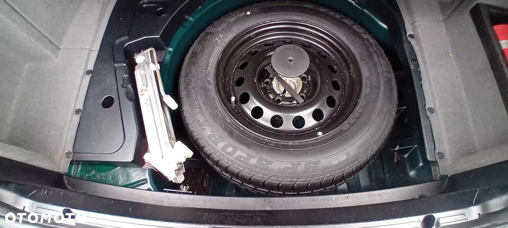 BMW Seria 5 520i - 14