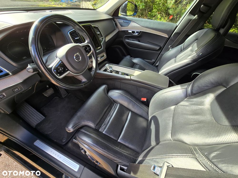Volvo XC 90 - 12