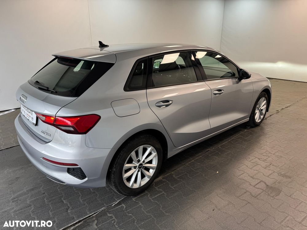 Audi A3 2.0 30 TDI Advanced - 14