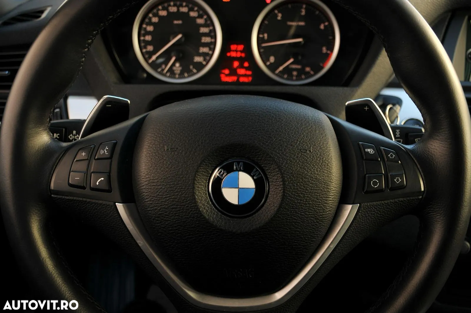 BMW X6 xDrive40d - 16