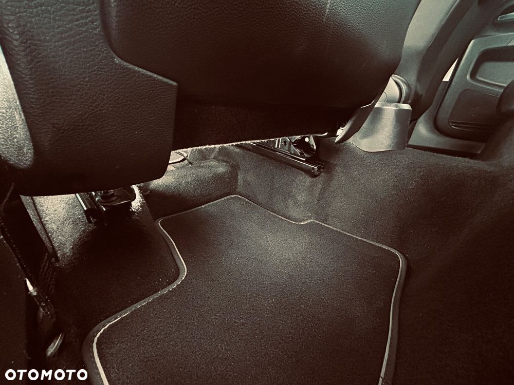 Volkswagen up! 1.0 move - 19