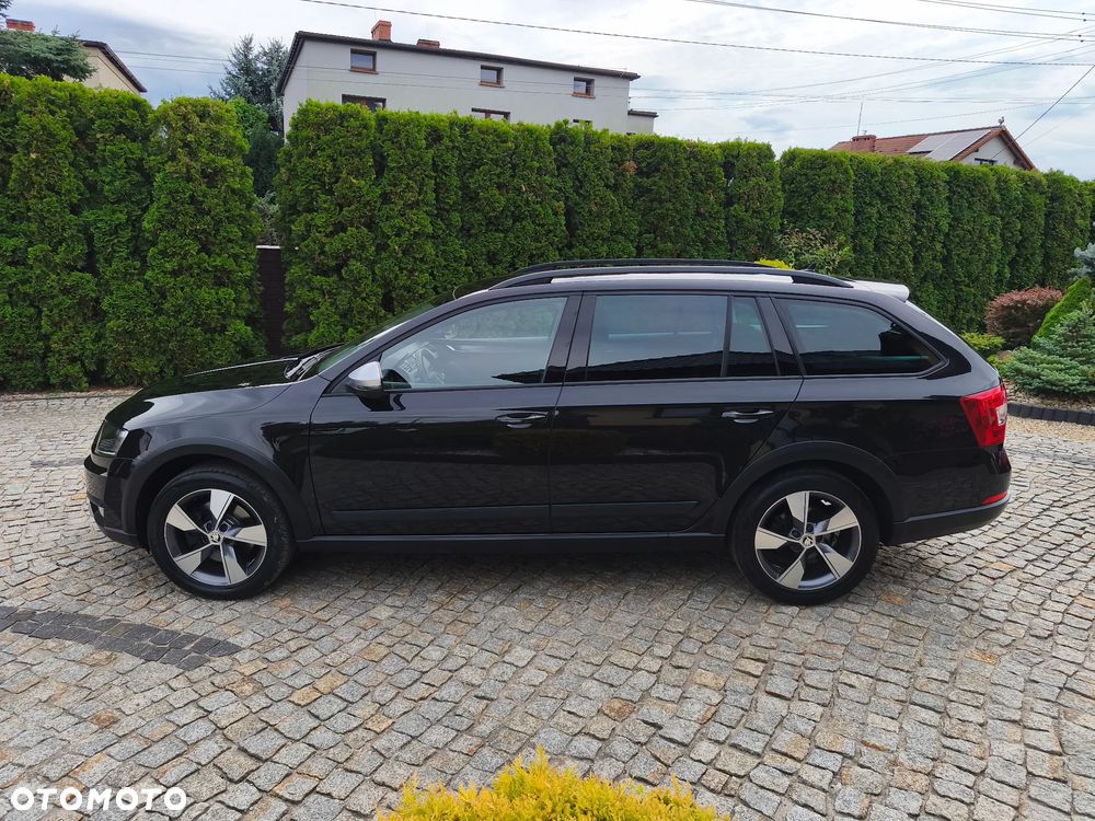 Skoda Octavia 2.0 TDI 4x4 DSG Scout - 11