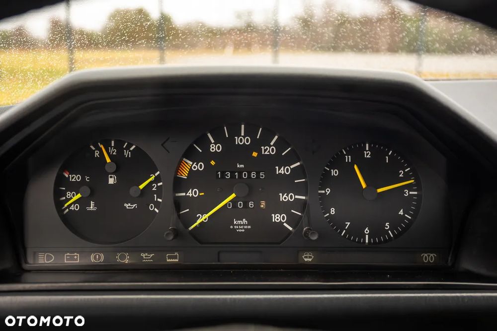 Mercedes-Benz W124 (1984-1993) - 26