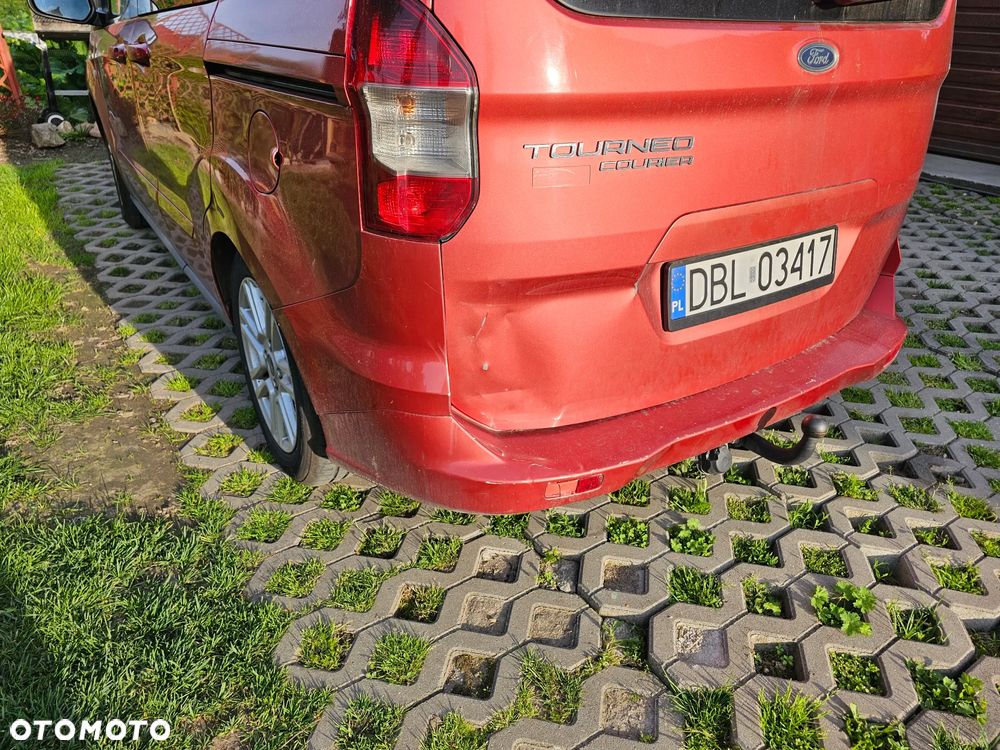 Ford Tourneo Courier 1.5 TDCi Titanium - 6