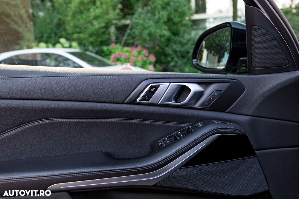 BMW X5 xDrive40i - 16