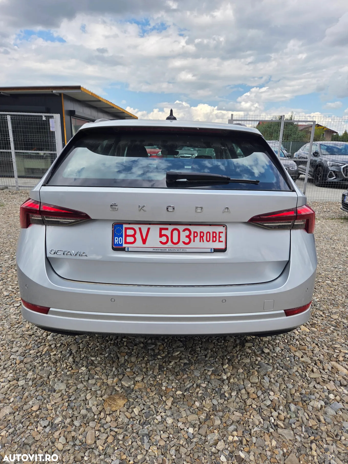 Skoda Octavia 2.0 TDI DSG Ambition - 4