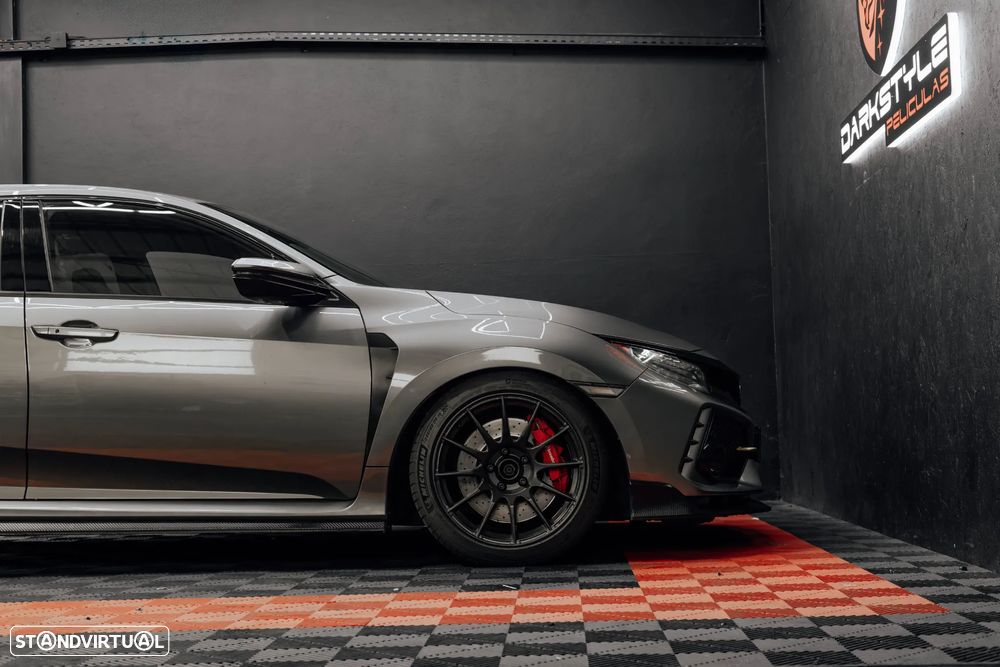 Honda Civic 2.0 VTEC Turbo Type R - 23