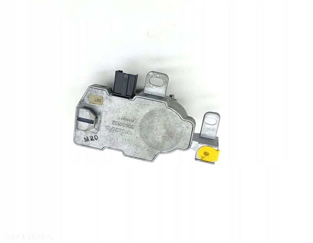 BLOKADA KIEROWNICY VOLVO V50 30680132 - 1
