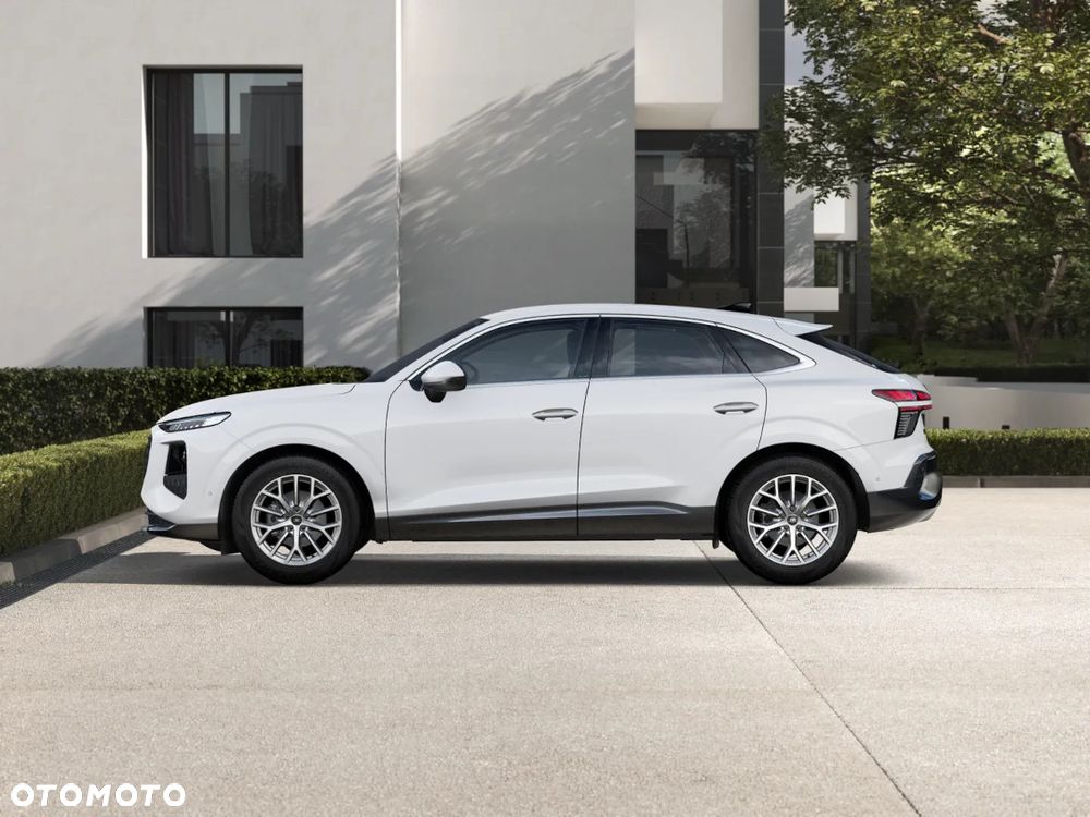 Audi Q3 35 TFSI S tronic - 4