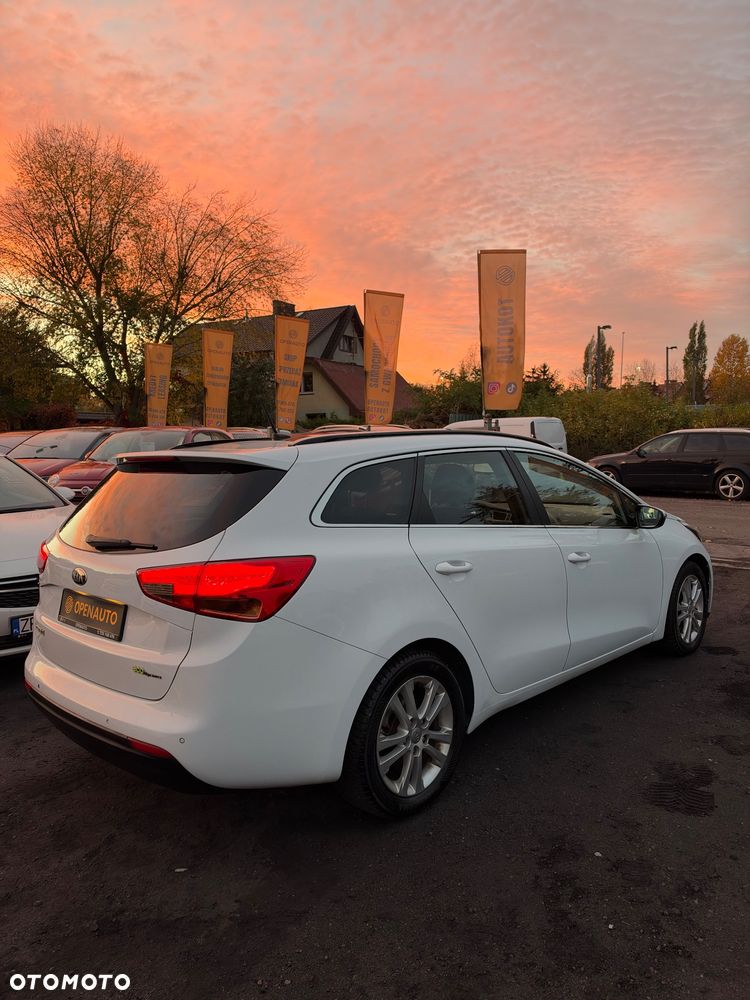 Kia Ceed 1.6 GDI Business Line - 4