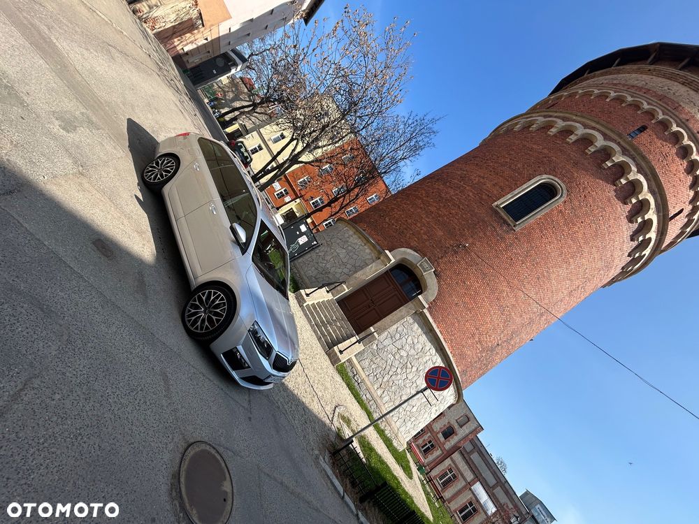 Skoda Octavia 2.0 TSI DSG RS - 5