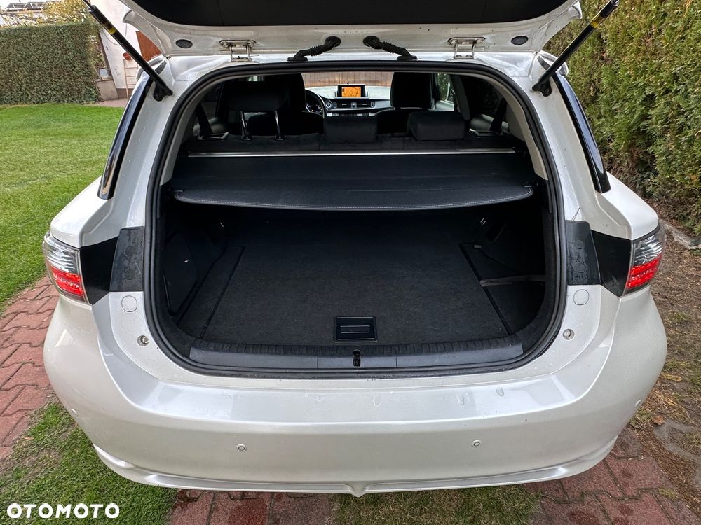 Lexus CT - 19