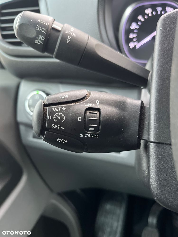 Toyota Proace - 10