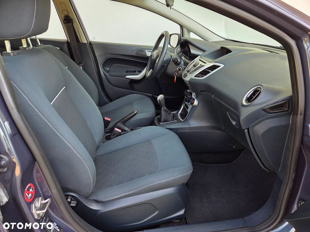 Ford Fiesta - 11
