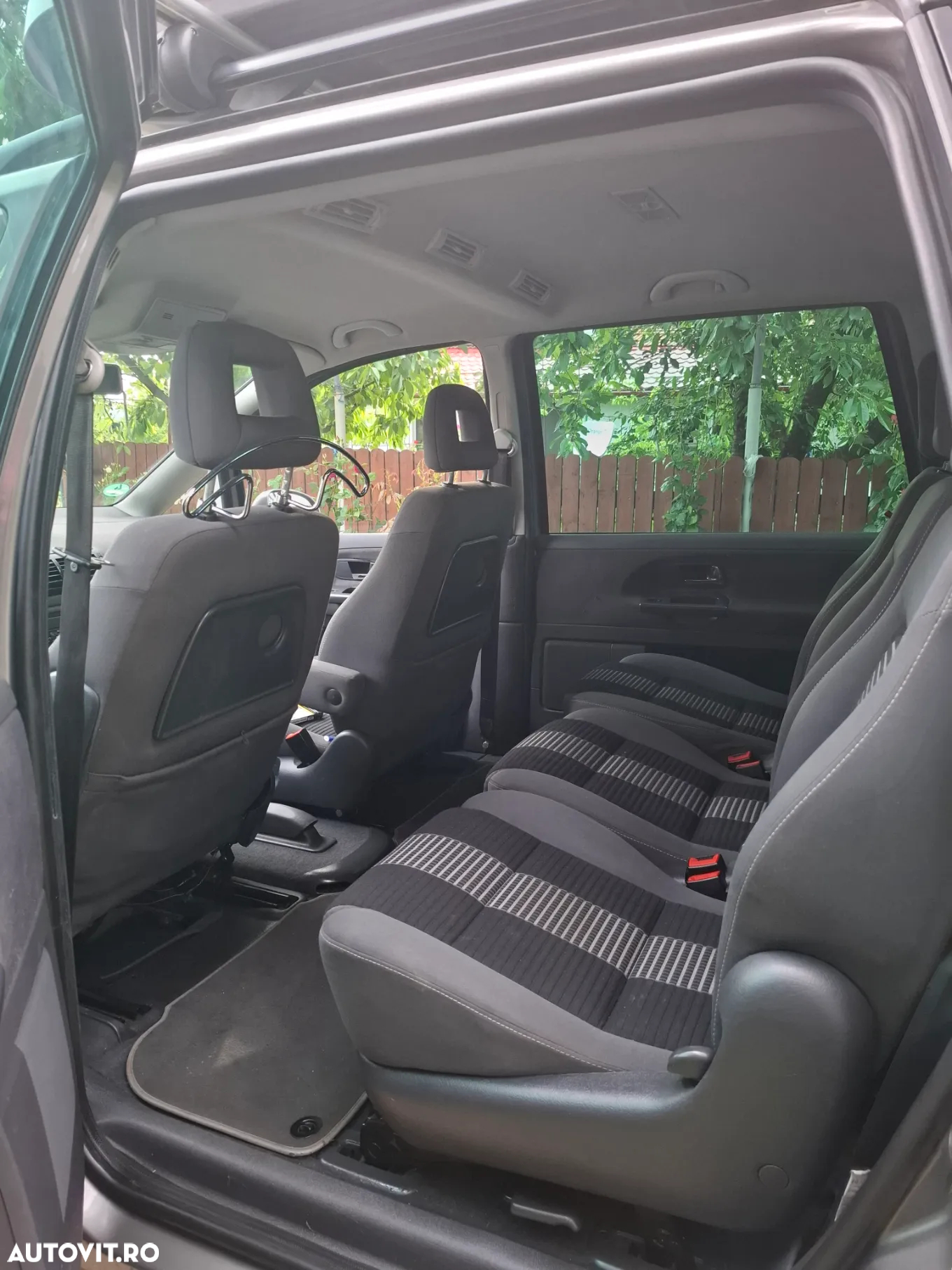 Volkswagen Sharan 2.0 TDI Comfortline - 6