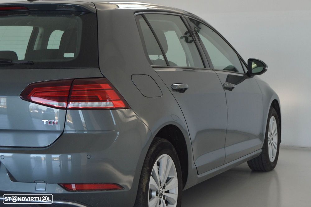 VW Golf 1.6 TDI Confortline - 55