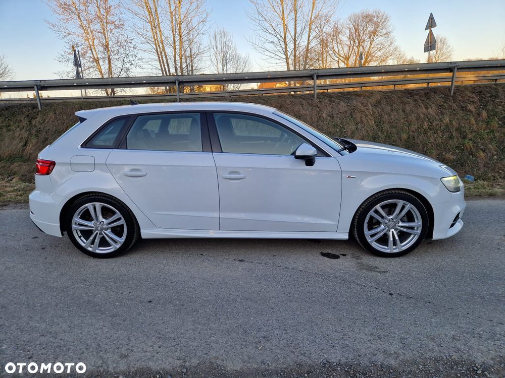 Audi A3 Sportback - 8