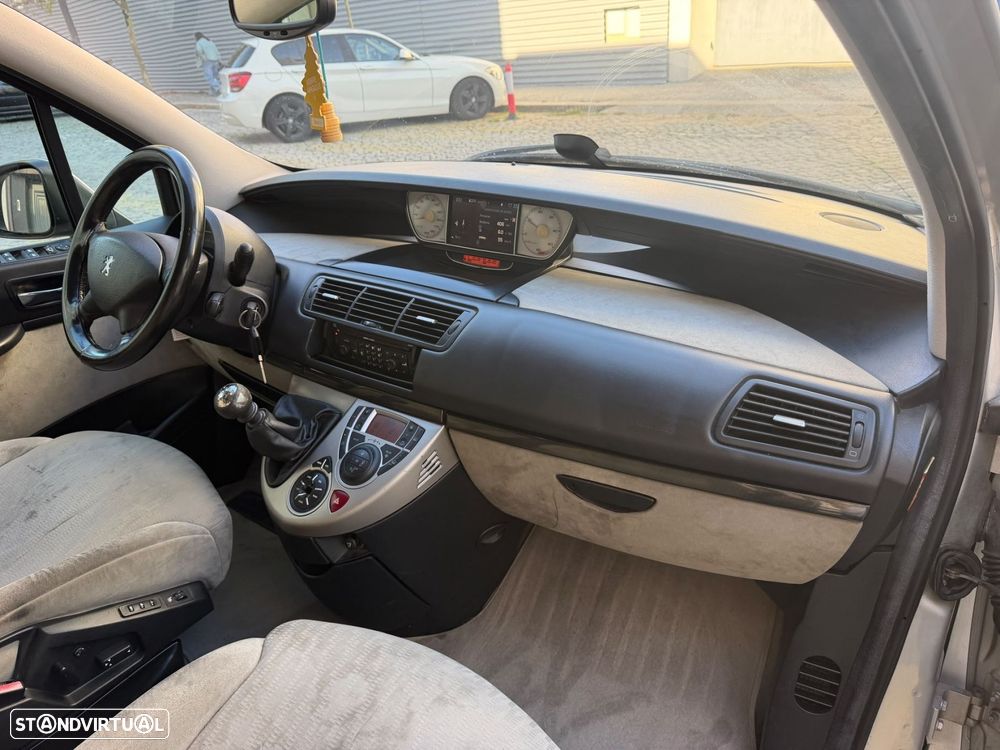 Peugeot 807 2.0 HDi - 21