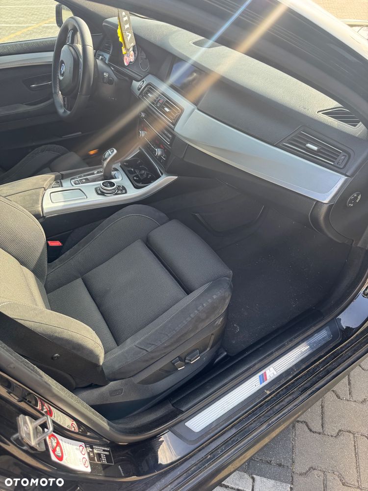 BMW Seria 5 530d xDrive - 9