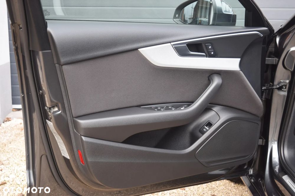 Audi A4 Avant 2.0 TDI DPF S line Sportpaket - 19
