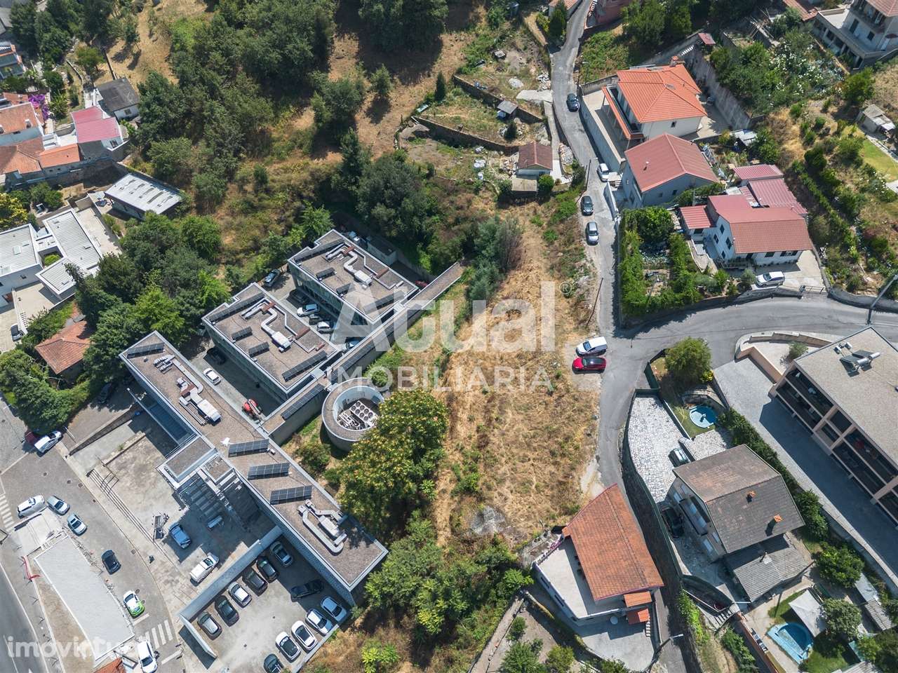 Terreno Para Construção  Venda em Caldas de Vizela (São Miguel e São J - Grande imagem: 4/6