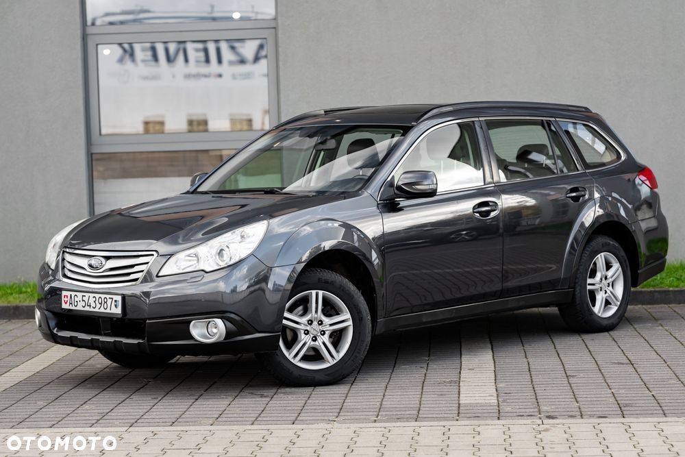 Subaru Legacy 2011 photo 3