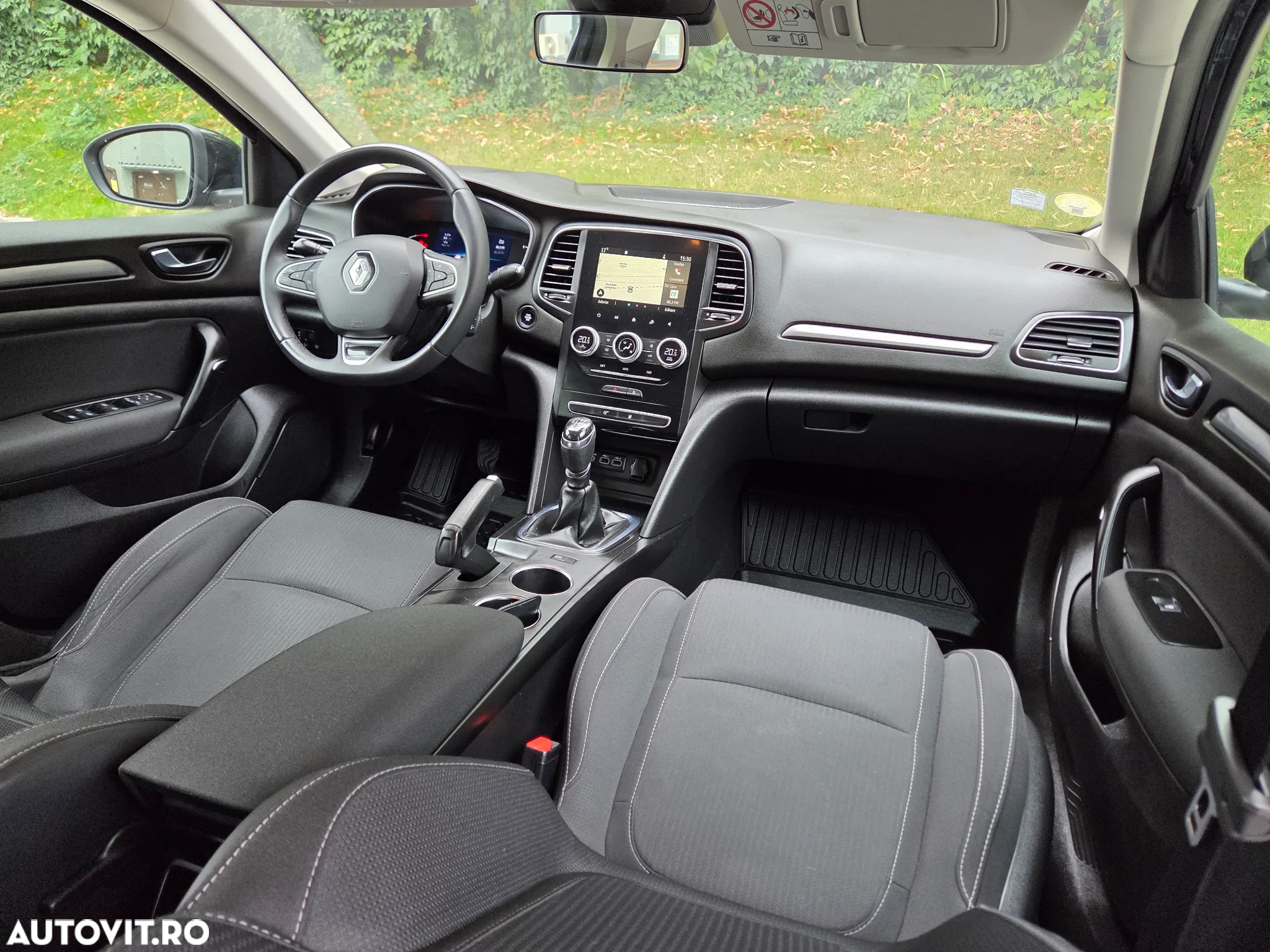 Renault Megane Grandtour BLUE dCi 115 BUSINESS EDITION - 21