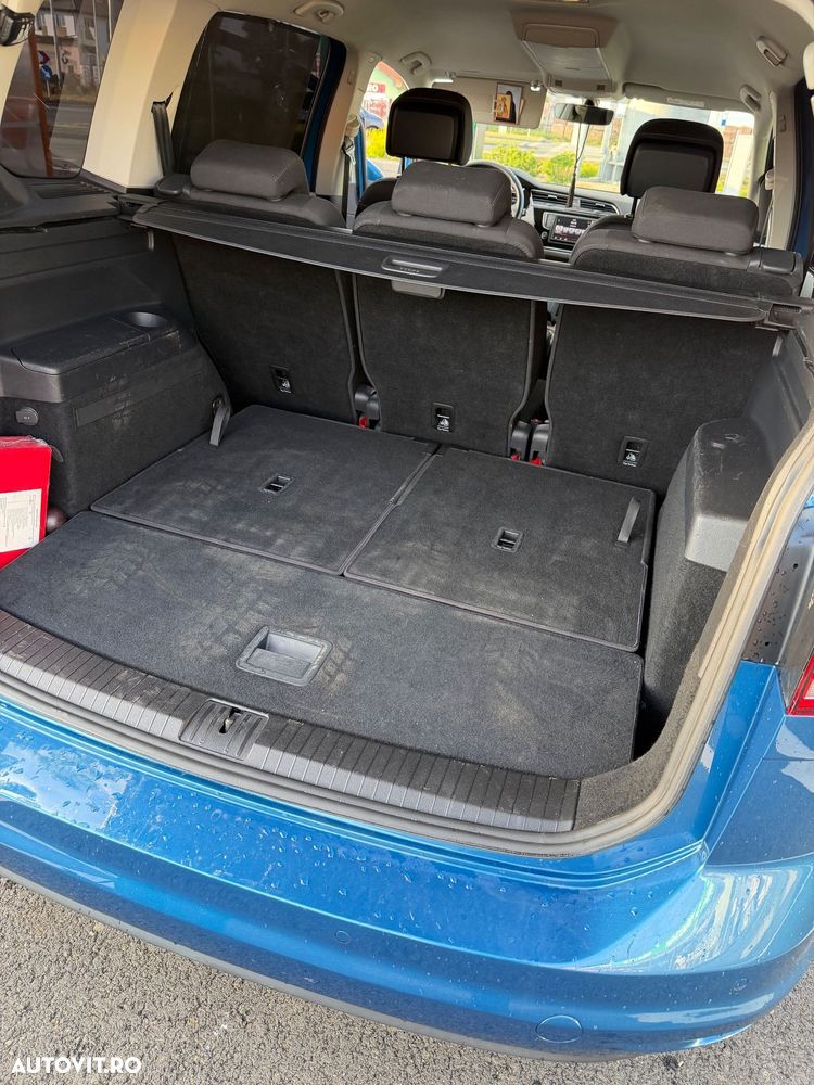 Volkswagen Touran - 9