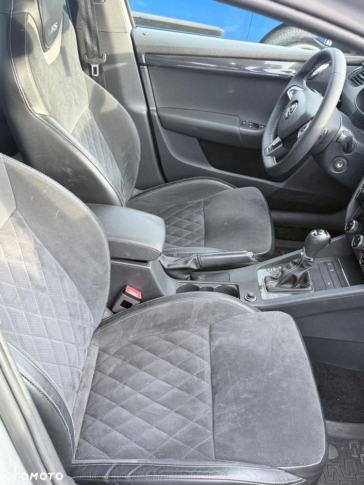 Skoda Octavia 2.0 TDI 4x4 RS DSG - 9