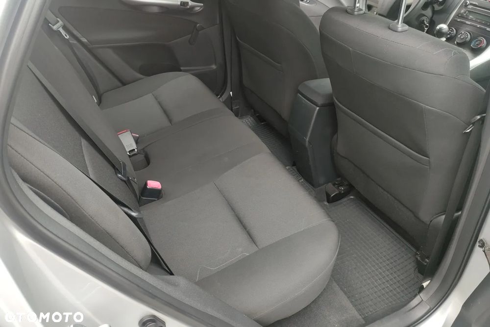 Toyota Auris 1.33 VVT-i Luna - 11