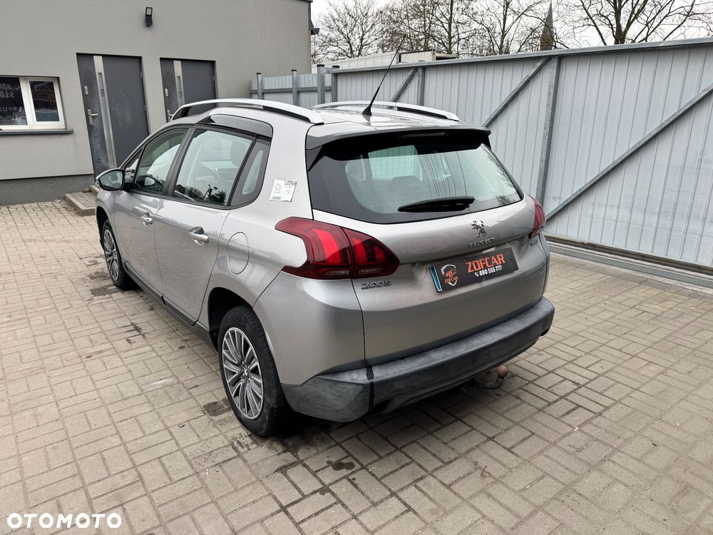Peugeot 2008 1.6 BlueHDi Style - 3