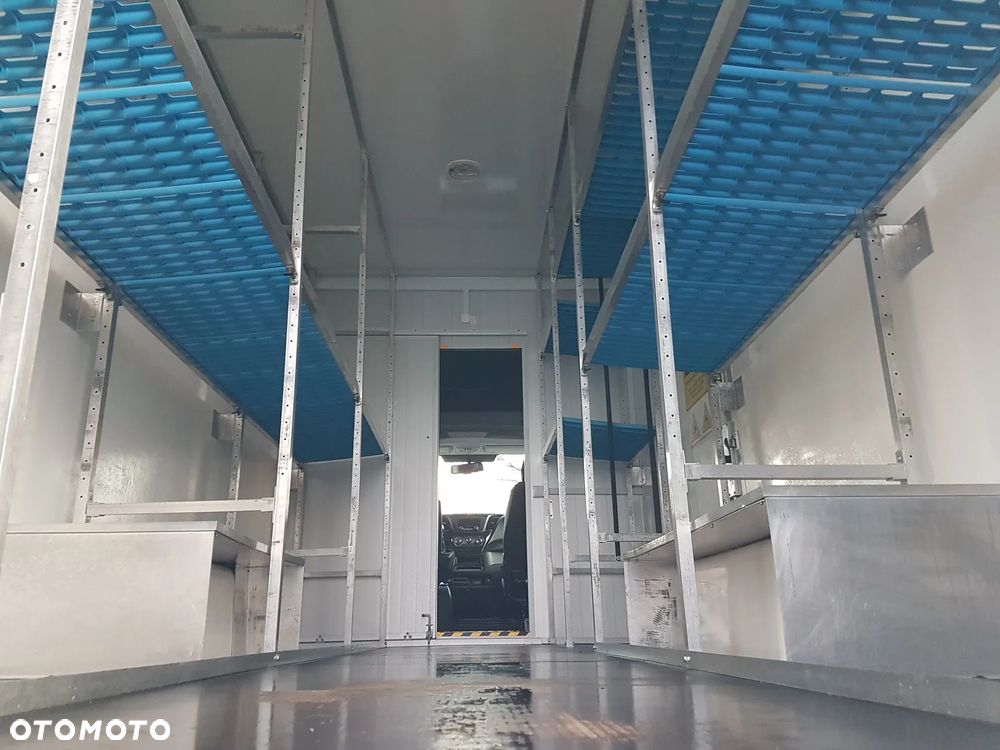 Iveco DAILY KONTENER NISKOPODŁOGOWY 4,43x2,23x2,42 SKLEP KAMPER KONIOWÓZ BAR KLIMA - 23