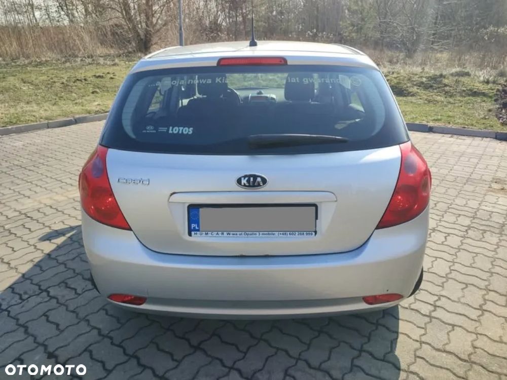 Kia Ceed - 5