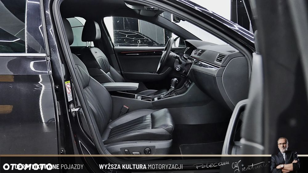 Skoda Superb 2.0 TDI L&K DSG - 19