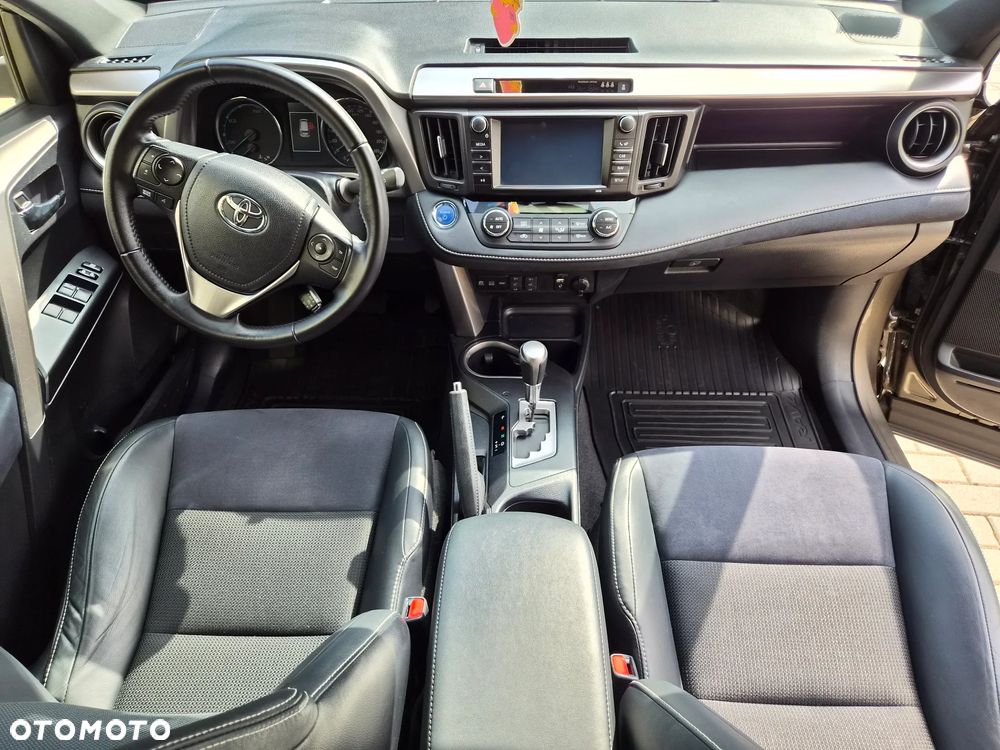 Toyota RAV4 Hybrid Premium 4x2 - 39