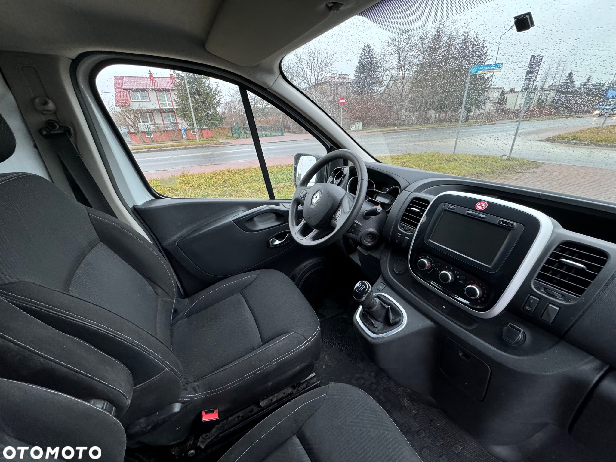 Renault Trafic - 10
