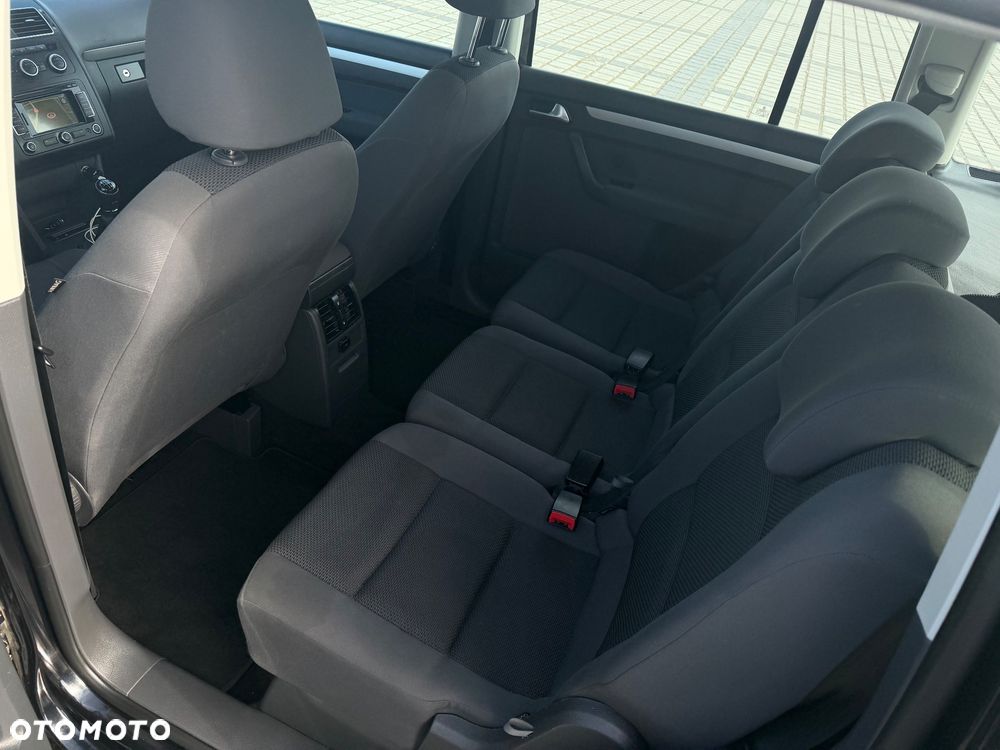 Volkswagen Touran 1.6 TDI DPF BlueMotion Technology Comfortline - 20