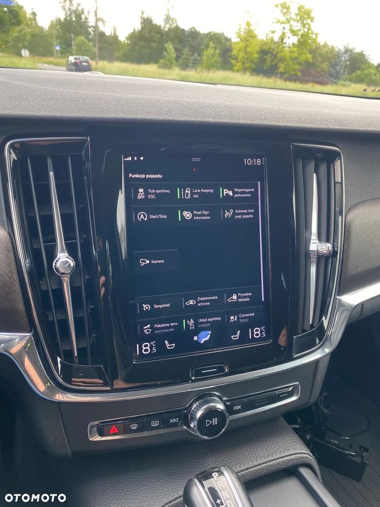 Volvo V90 D5 AWD Momentum - 6