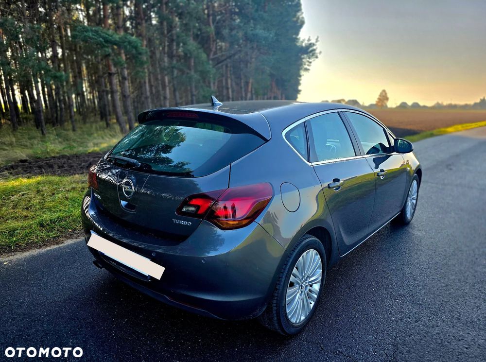 Opel Astra 1.4 T Cosmo - 5