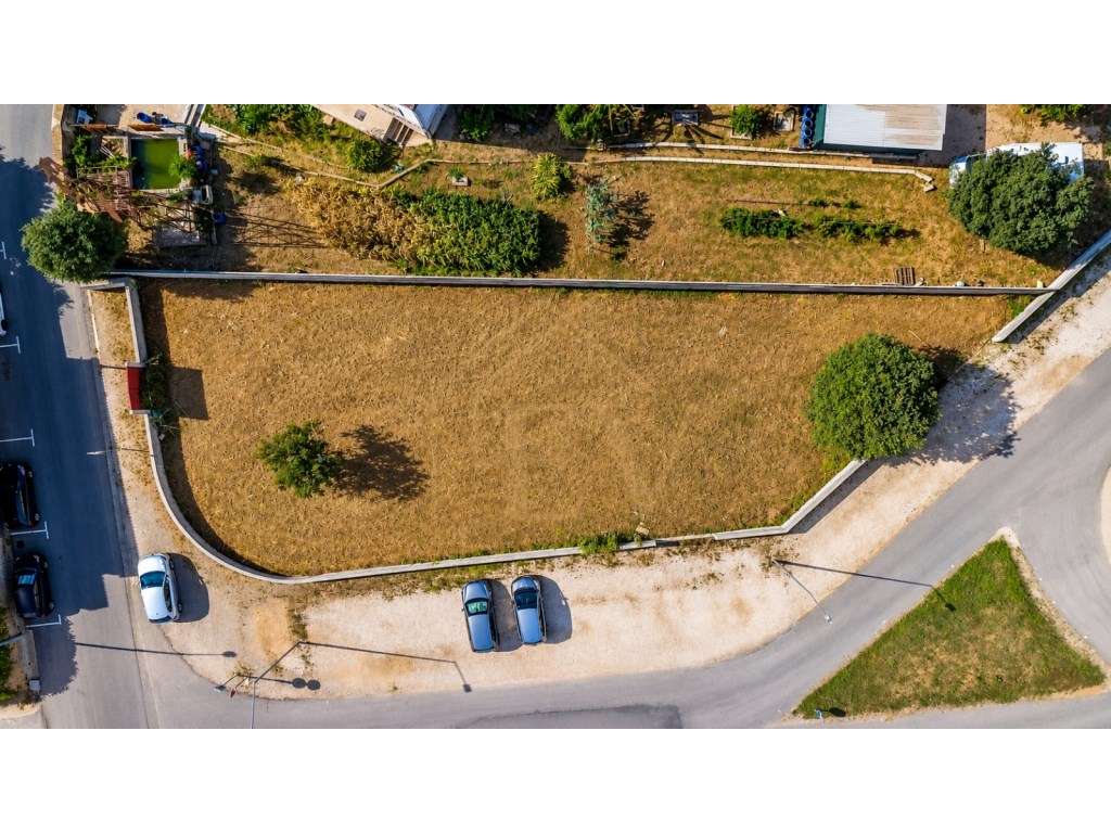 Terreno | Espaço central nível I - Grande imagem: 2/13